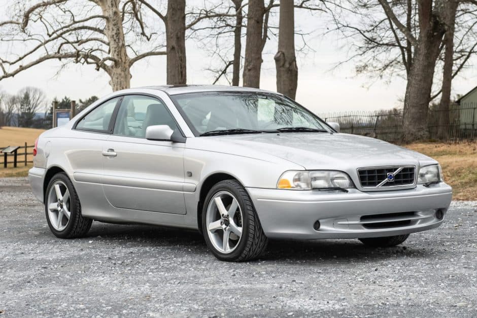 2002 Volvo C70 sold for $12,500