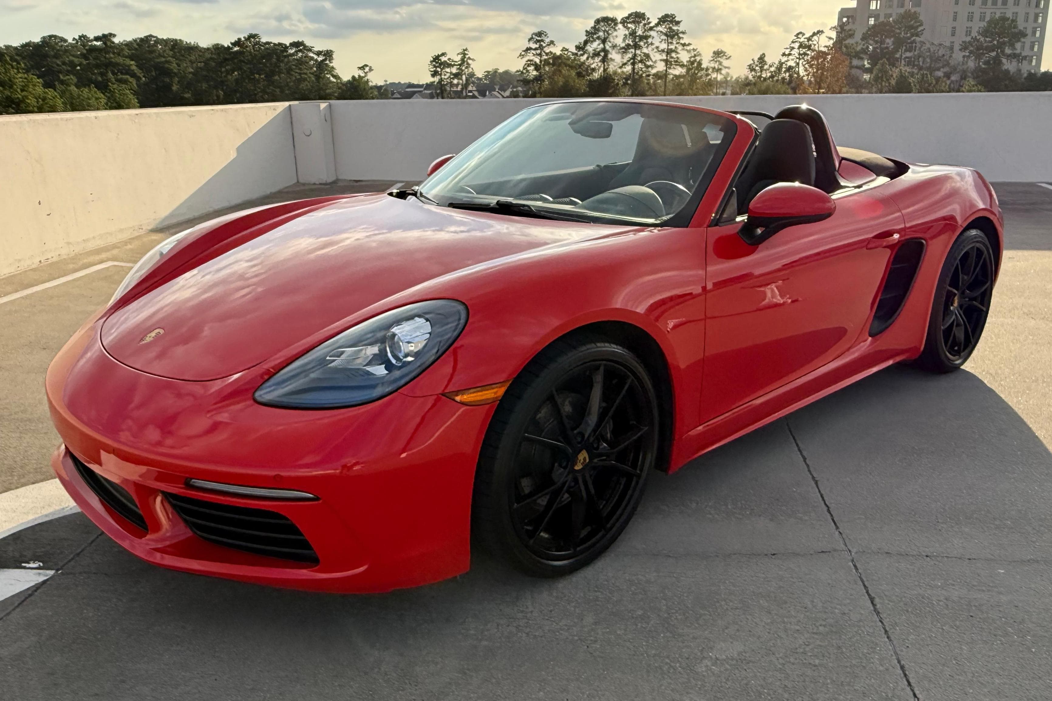 2018 Porsche 718 Boxster sold for $39,250