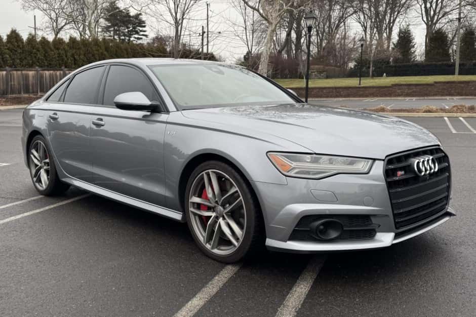 2017 Audi C7 S6 sold for $31,000