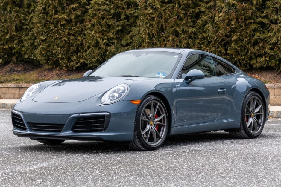 2017 Porsche 991 911 Carrera S sold for $118,000