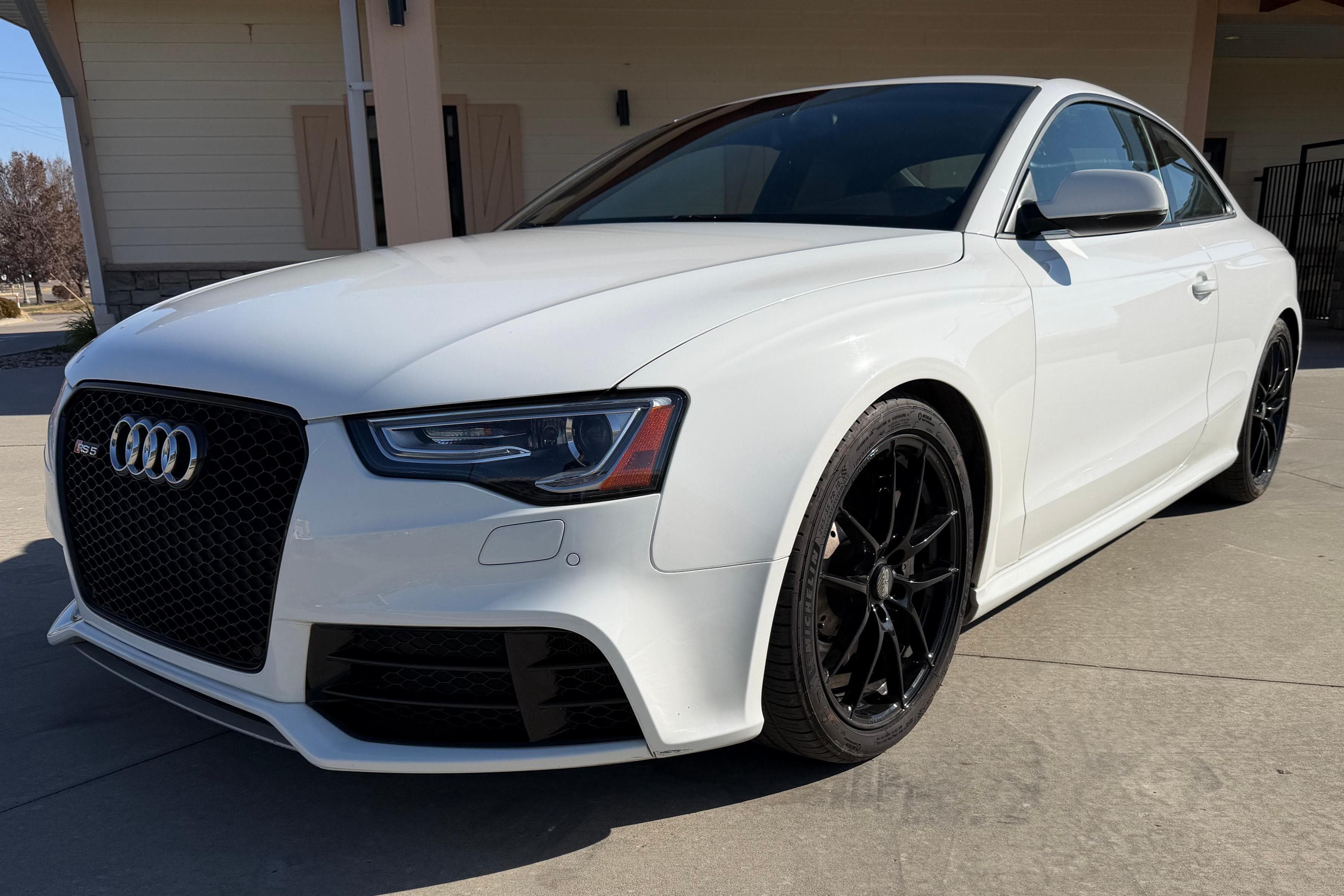 2013 Audi RS5 sold for $22,102