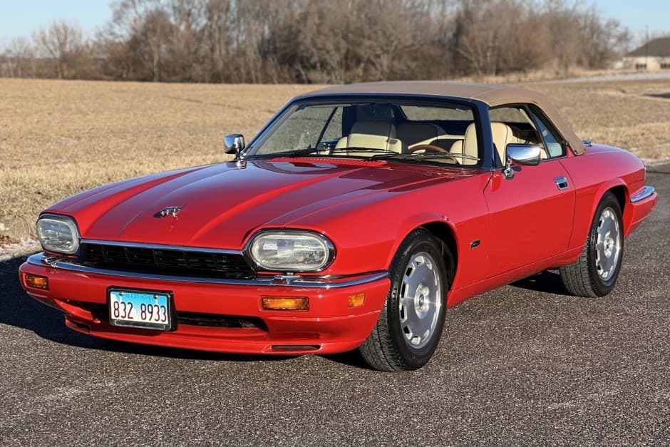 1996 Jaguar XJS sold for $24,219