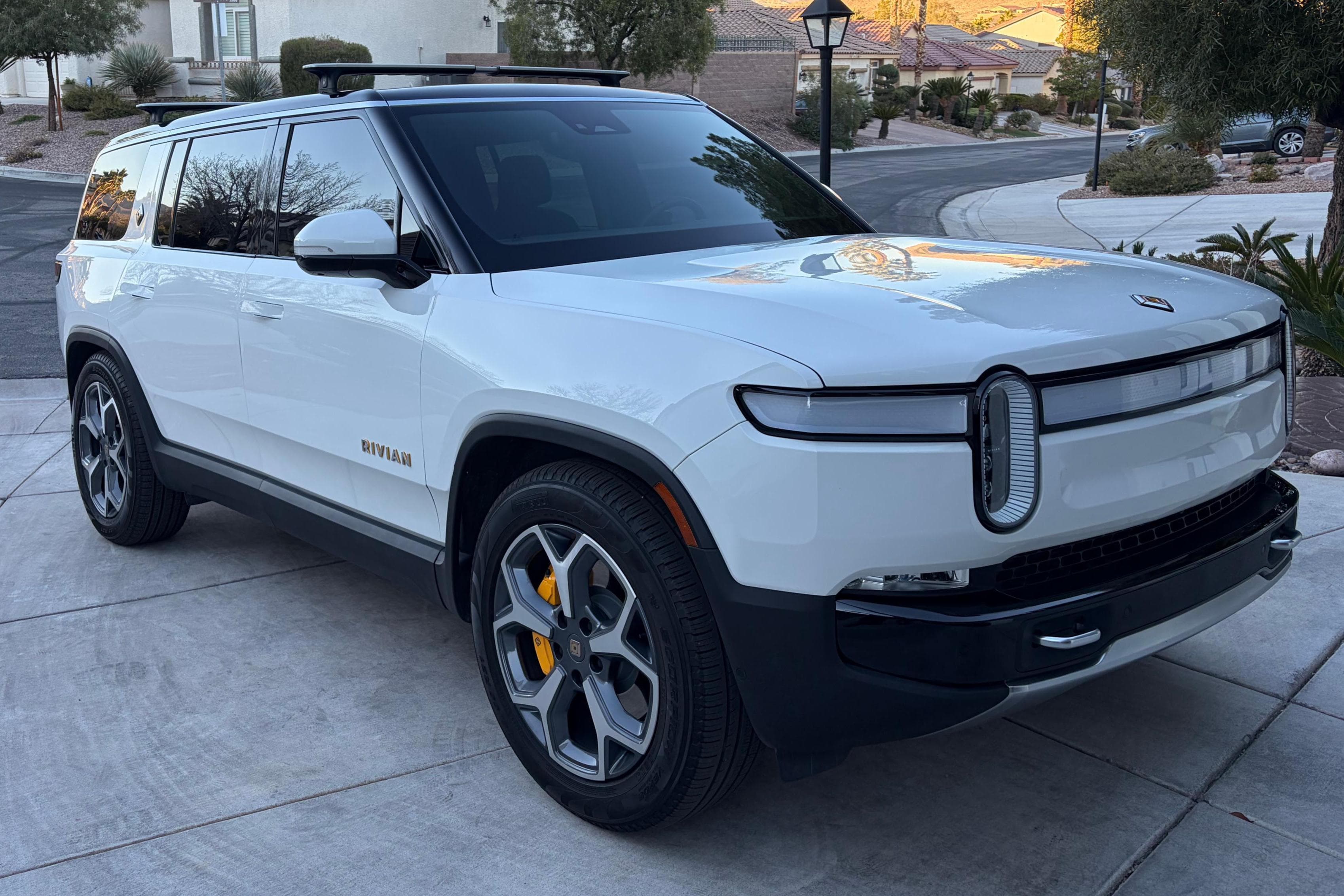 2023 Rivian R1S sold for $54,500