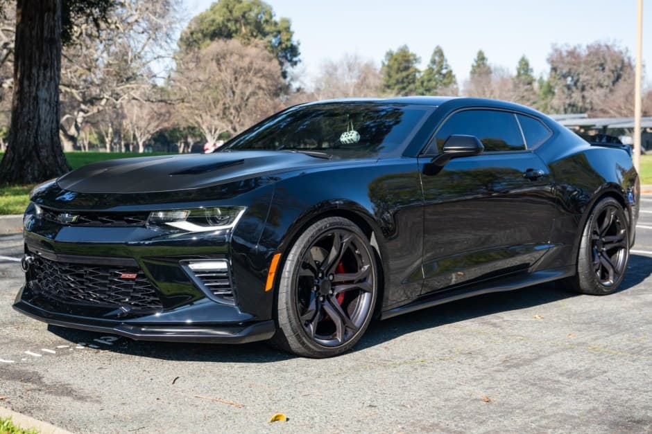 2018 Chevrolet Camaro (6th Generation – 2016-2024) sold for $33,500