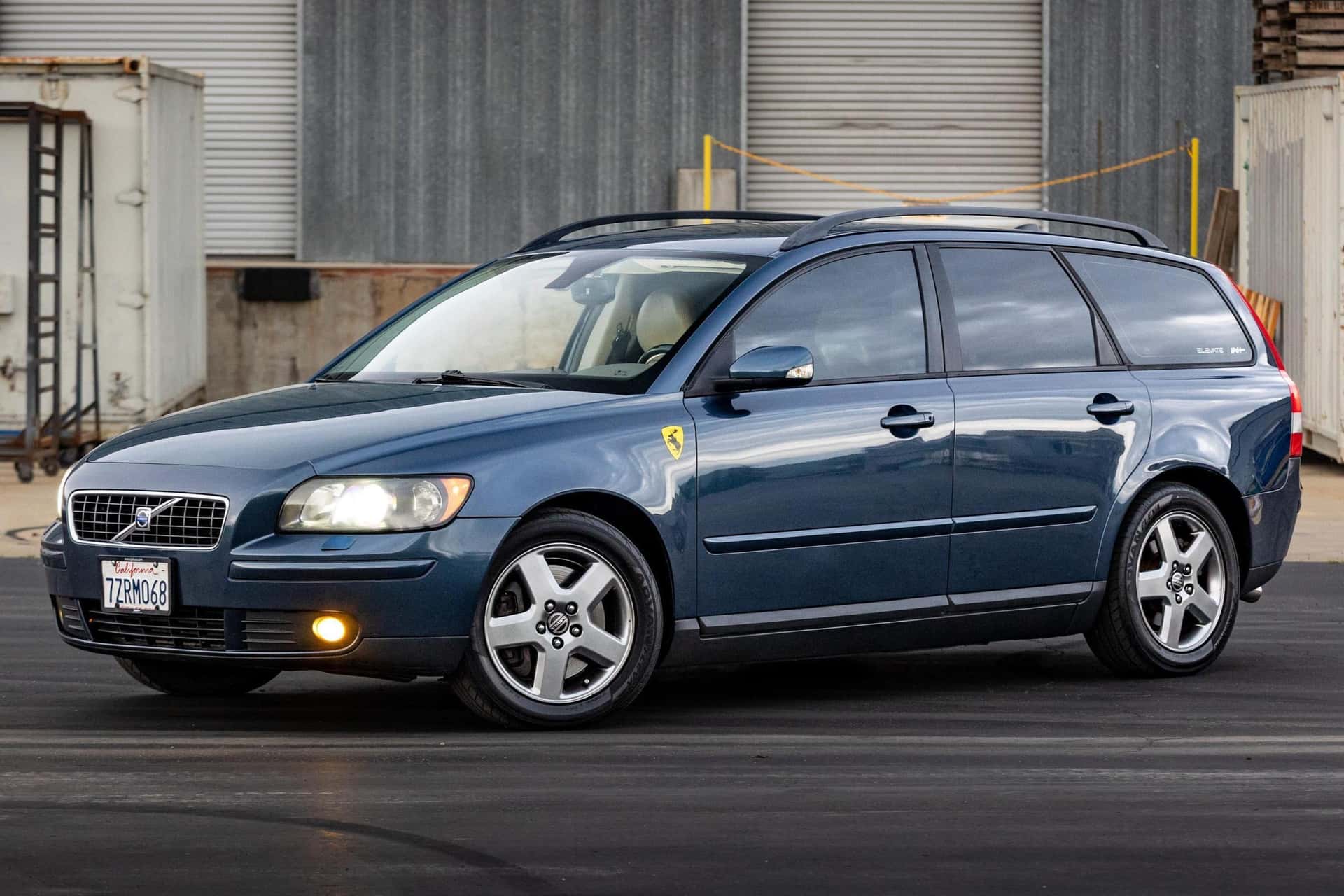 2005 Volvo V50 sold for $10,100
