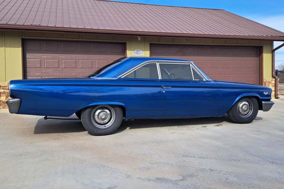 1963 Ford Galaxie sold for $30,750