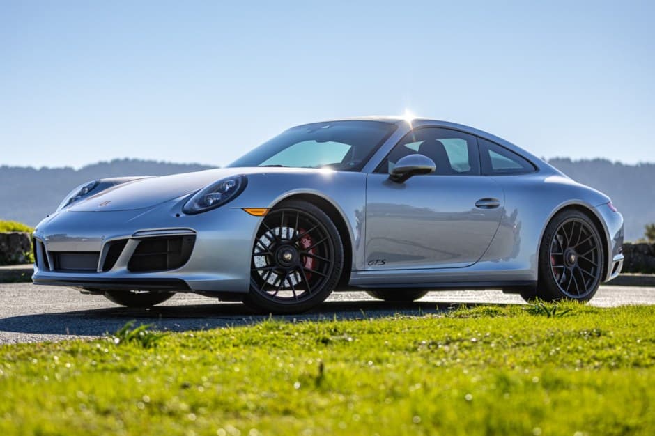 2018 Porsche 991 911 Carrera GTS sold for $135,000