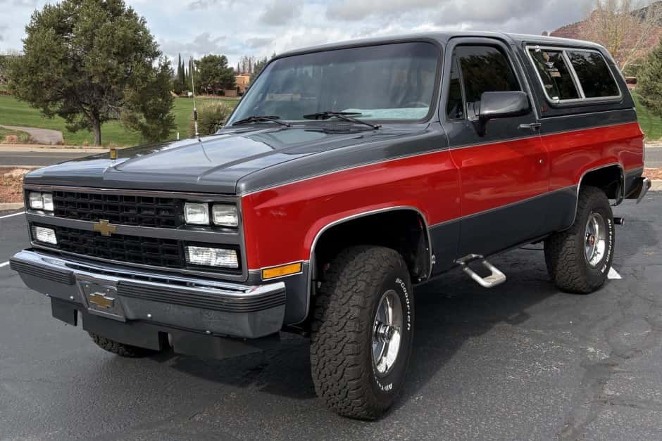 1990 Chevrolet K5 Blazer 1973-1991 sold for $41,750