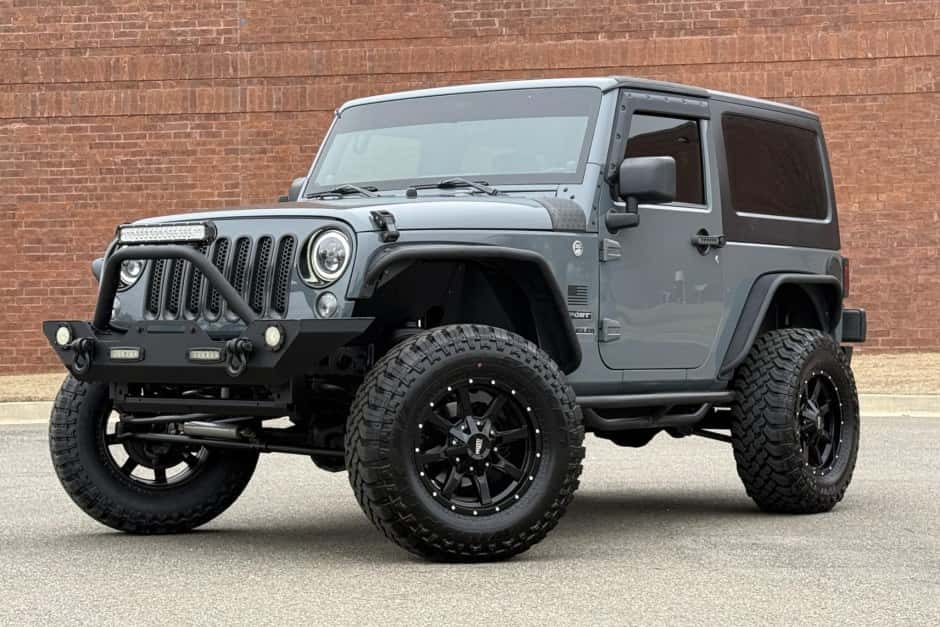2014 Jeep Wrangler JK (2007-2018) sold for $14,500