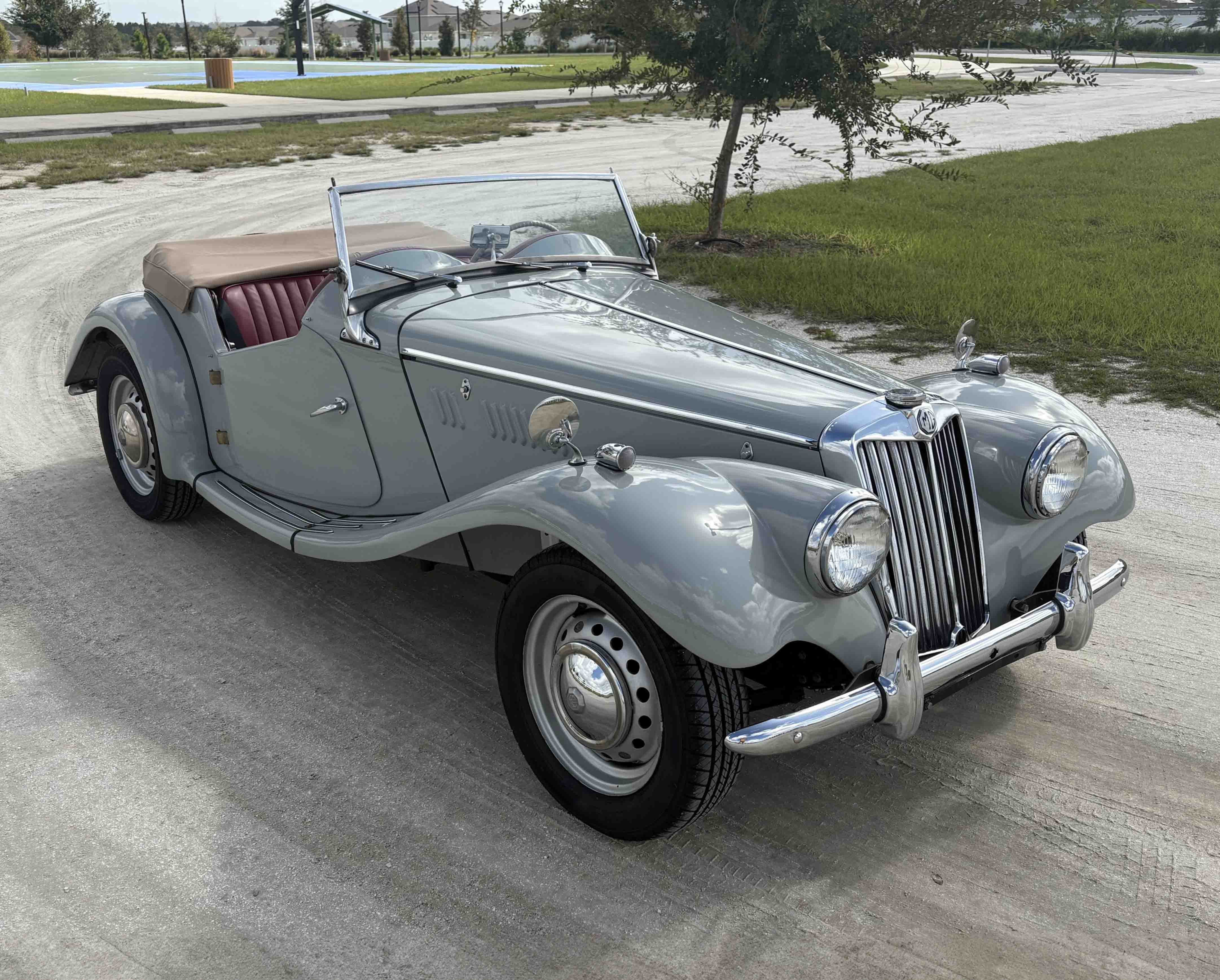 1954 MG TF sold for $17,750