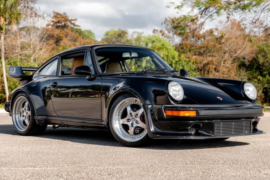 1986 Porsche 930 Turbo sold for $121,000