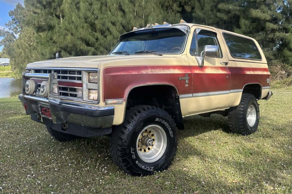 1986 Chevrolet K5 Blazer 1973-1991 sold for $18,280