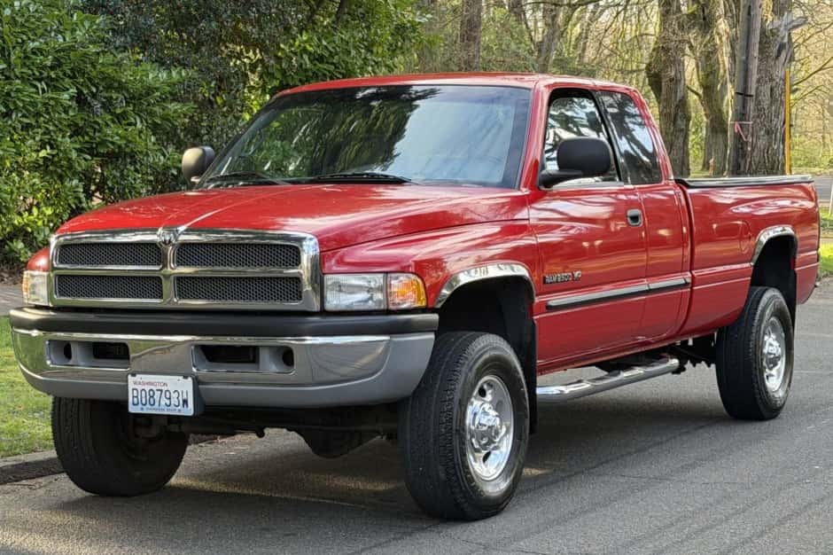 2000 Dodge Ram HD (1994-2002) sold for $19,900