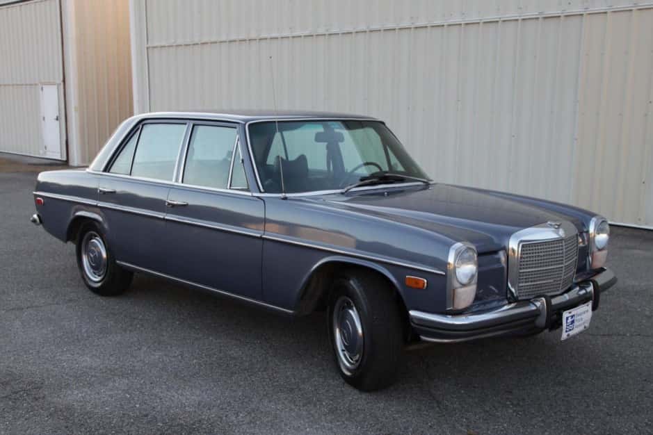 1973 Mercedes-Benz W114 & W115 sold for $6,500