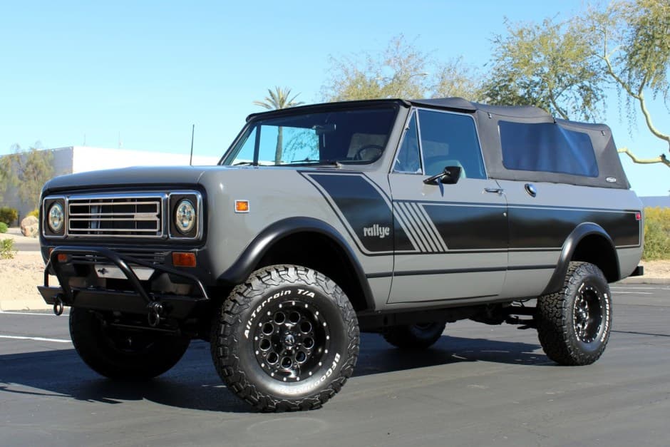 1977 International Harvester Scout II Traveler sold for $55,500