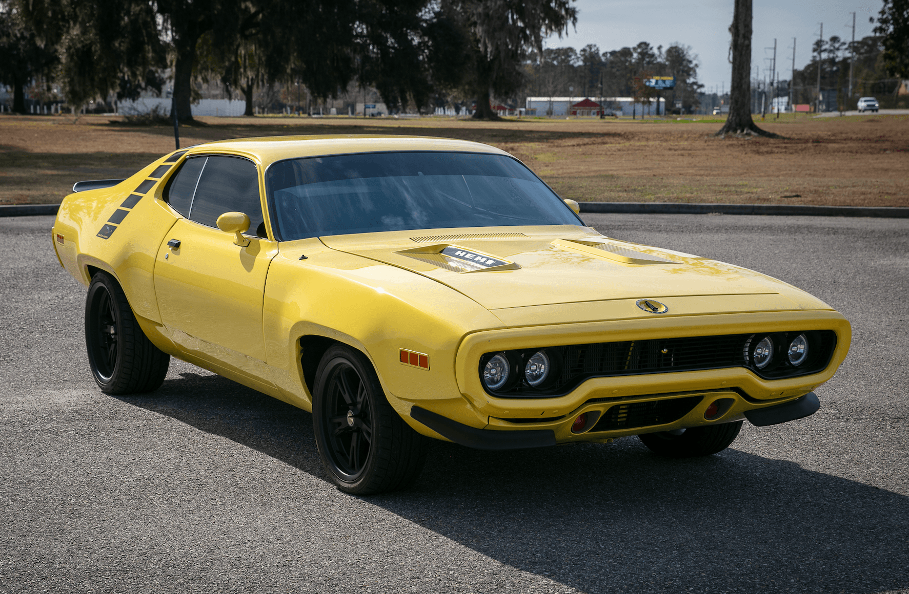 1971 Plymouth Road Runner sold for $39,000