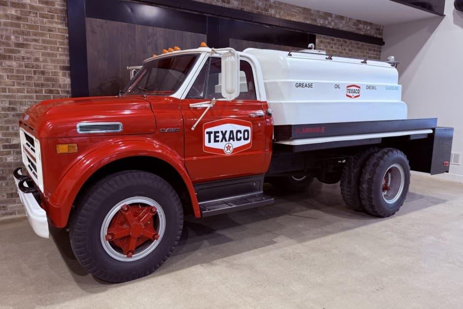 1972 Chevrolet C/K (1967-1972) sold for $38,500