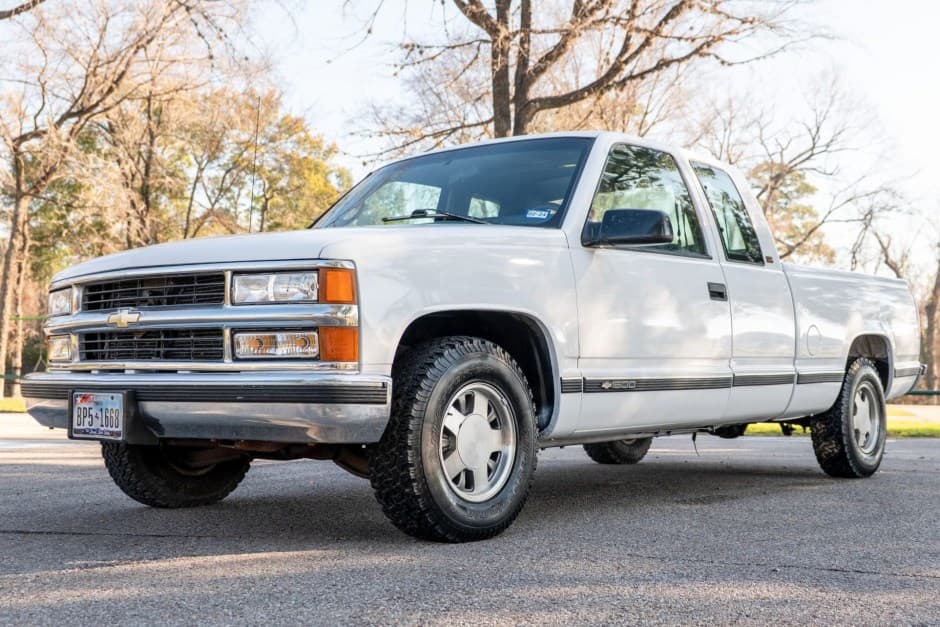 1997 Chevrolet C/K GMT400 (1988-2002) sold for $8,700