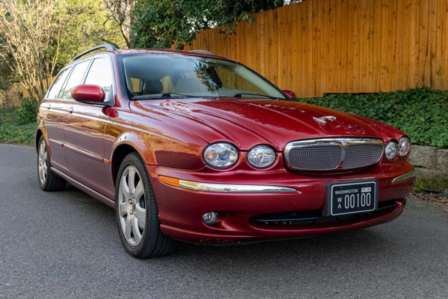2006 Jaguar X-Type sold for $10,000