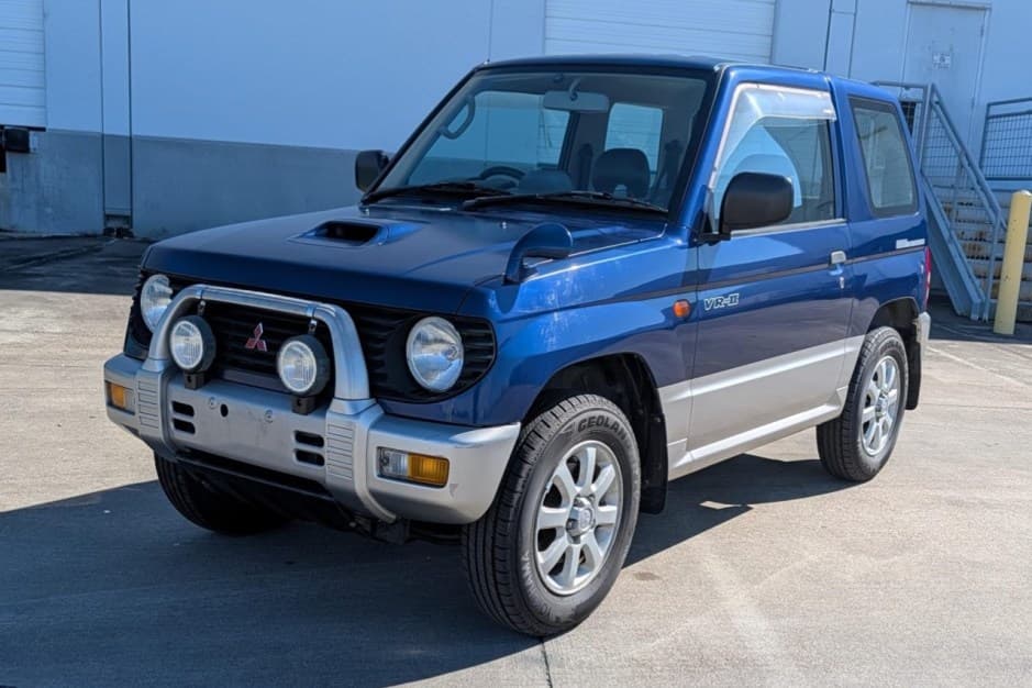 1996 Mitsubishi Pajero Mini sold for $5,600
