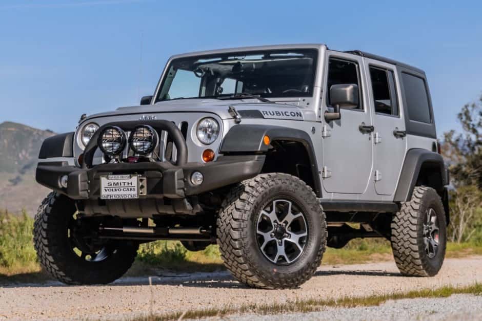 2012 Jeep Wrangler JK (2007-2018) sold for $18,300