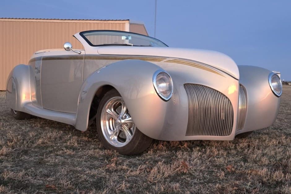0 Lincoln Zephyr sold for $49,851