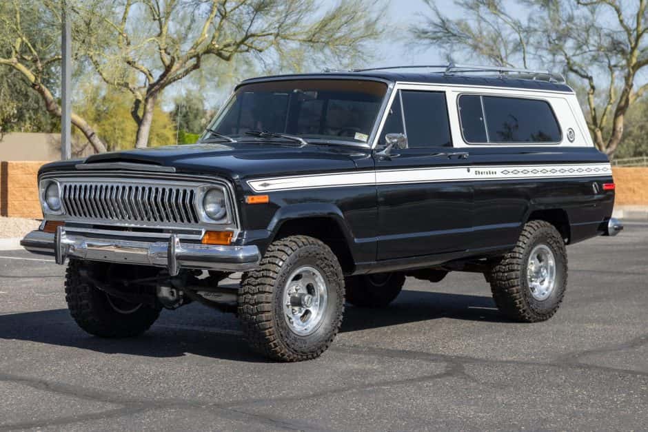 1976 Jeep SJ Cherokee sold for $28,000