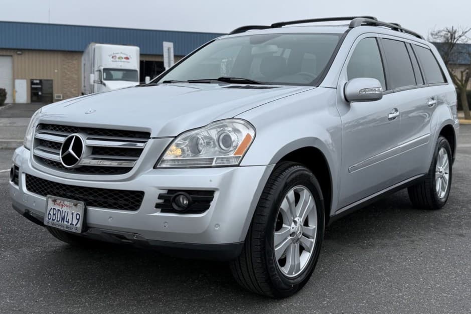 2007 Mercedes-Benz GL & GLS-Class sold for $9,400