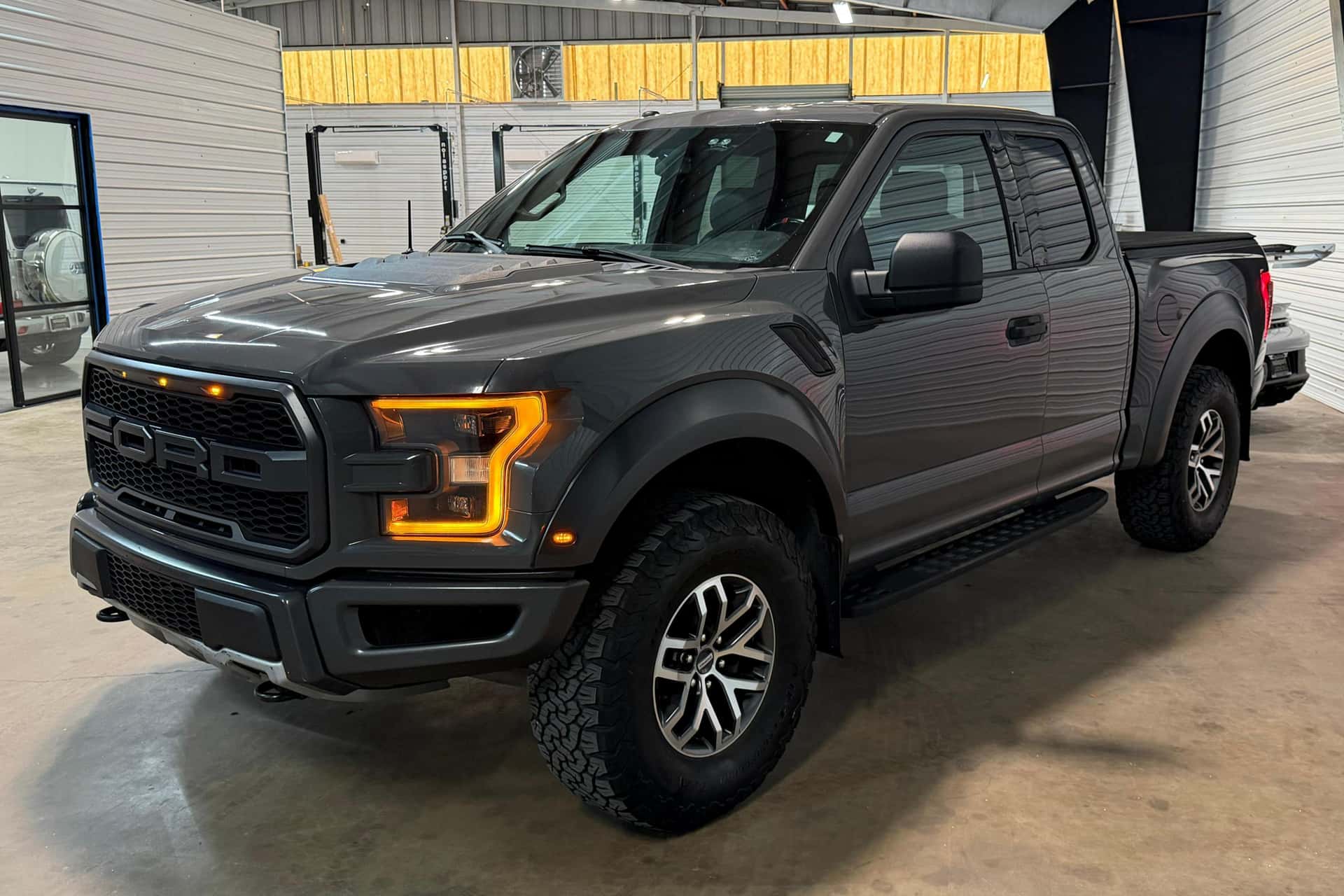 2018 Ford F-150 Raptor sold for $29,250