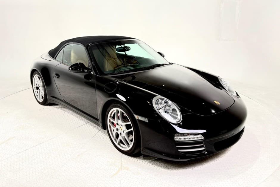 2011 Porsche 997 911 Carrera 4S sold for $44,000