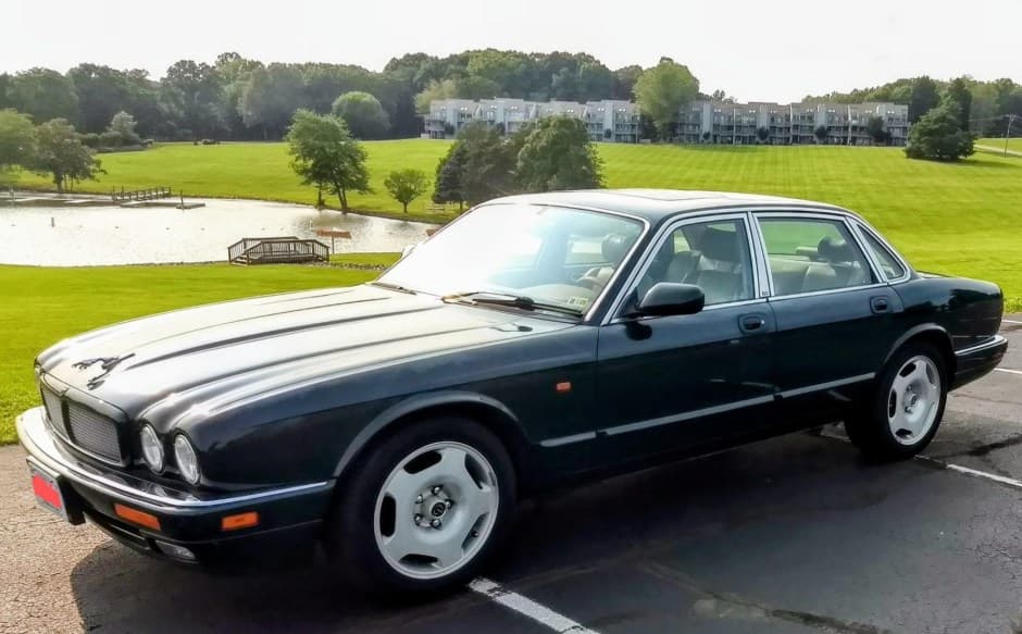 1997 Jaguar X306 XJR (1995-1997) sold for $5,750