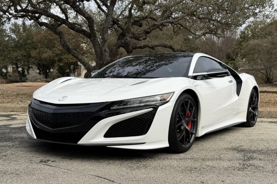 2017 Acura NSX NC1 sold for $130,000