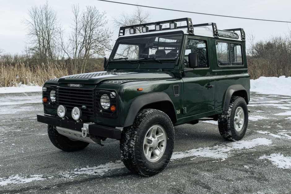 1993 Land Rover 90 / Defender 90 (Euro Spec) sold for $29,500