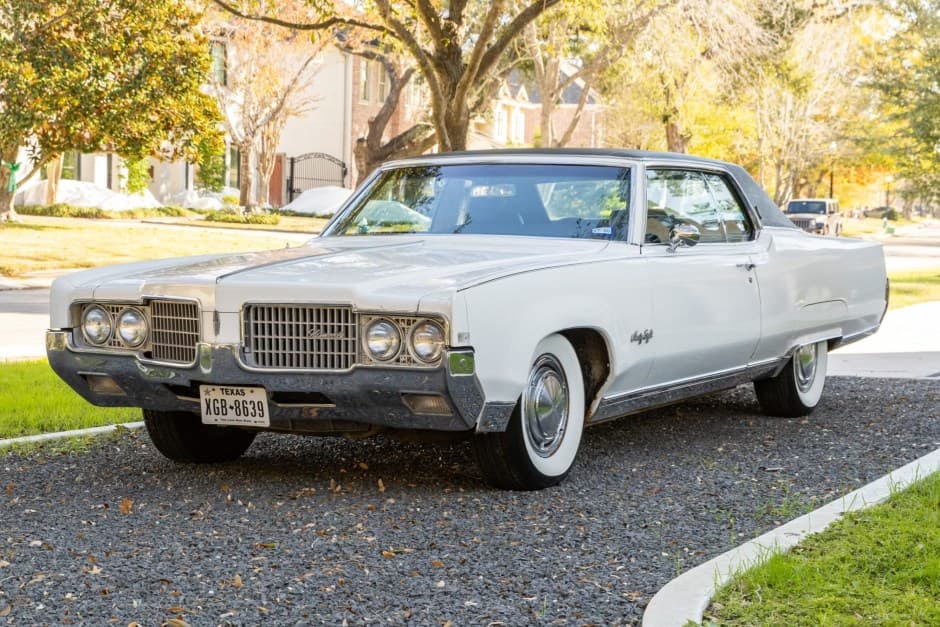 1969 Oldsmobile 98 sold for $10,000