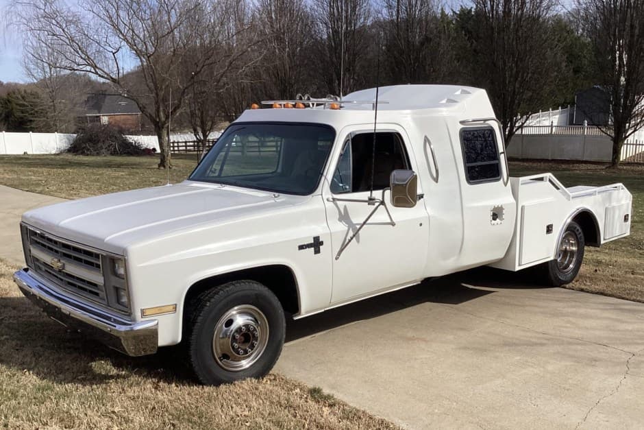1988 Chevrolet C/K (1973-1991) sold for $12,100