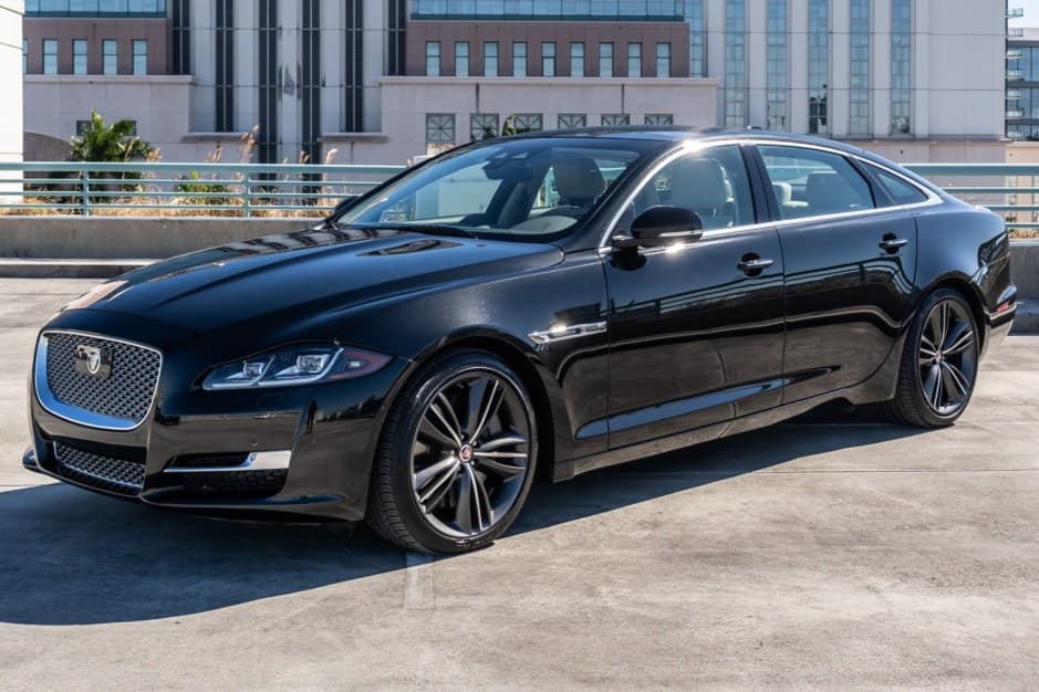 2019 Jaguar X351 XJ (2010-2019) sold for $33,500