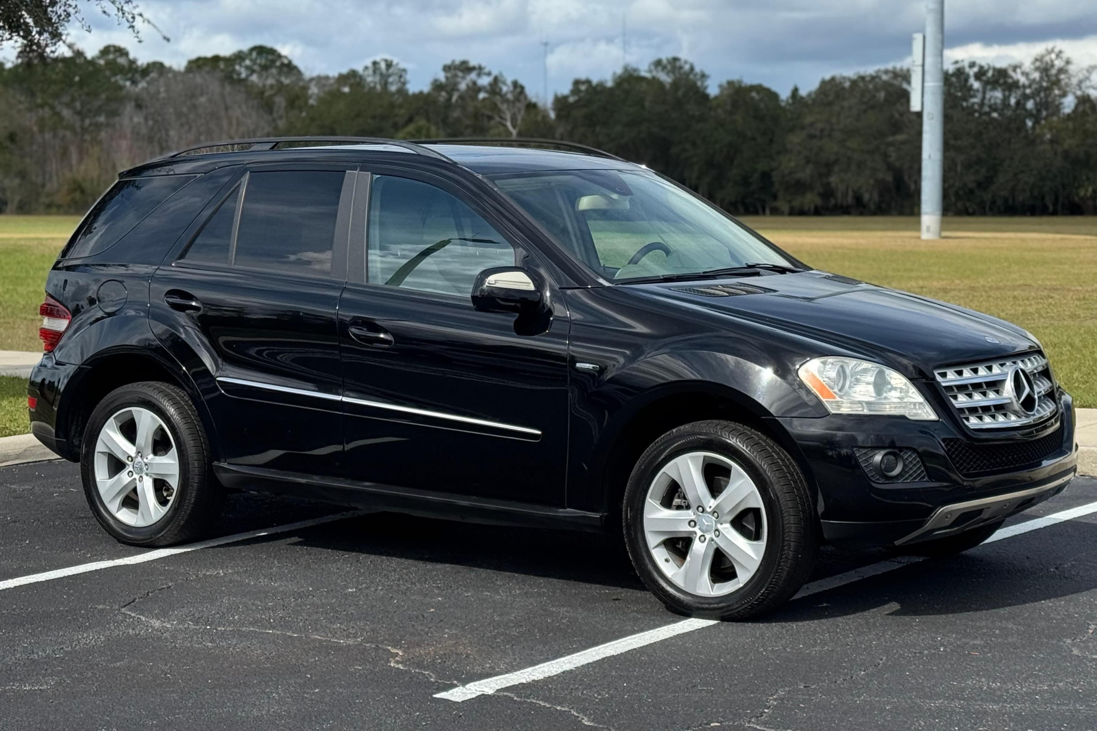 2009 Mercedes-Benz ML-Class sold for $5,200