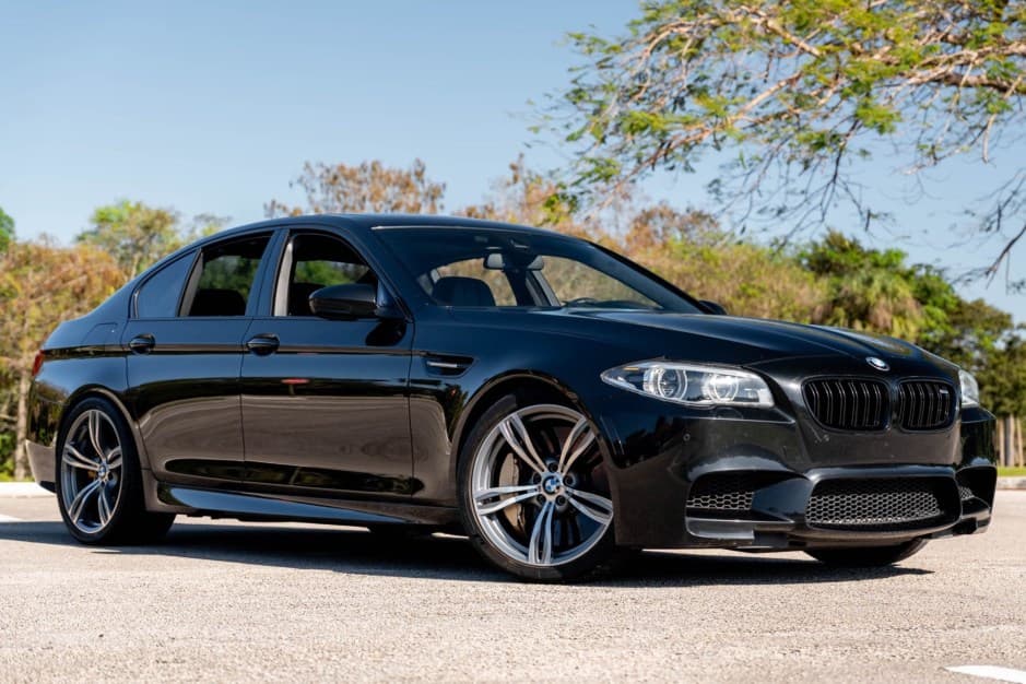 2015 BMW F10 M5 sold for $41,500