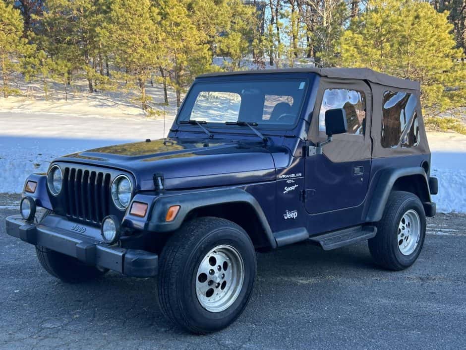 1998 Jeep Wrangler TJ (1997-2006) sold for $5,300