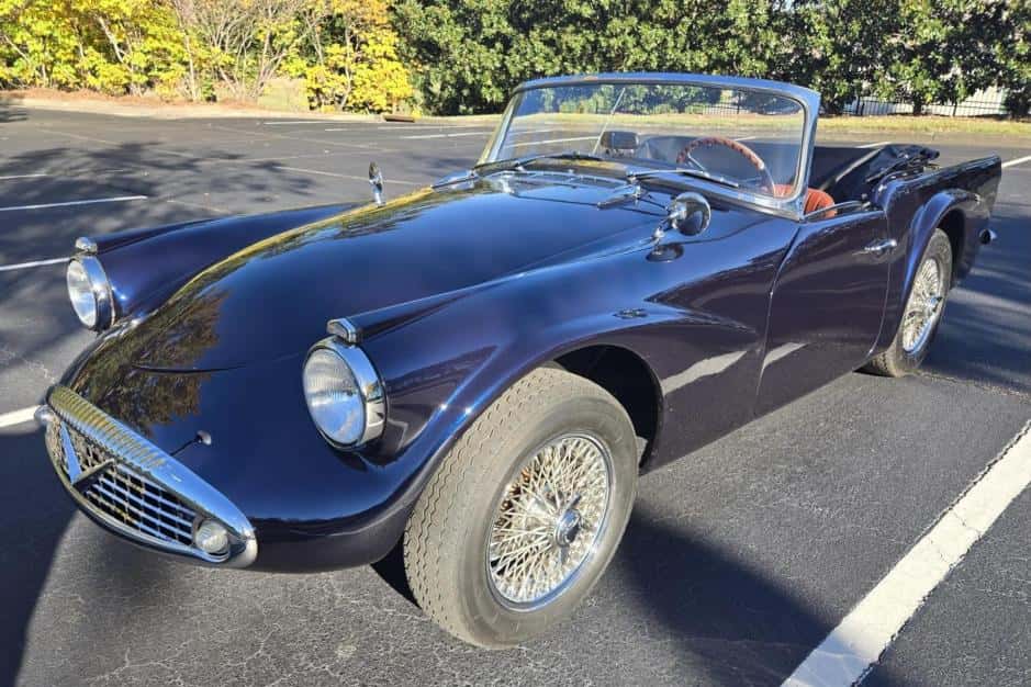 1960 Daimler SP250 sold for $48,250