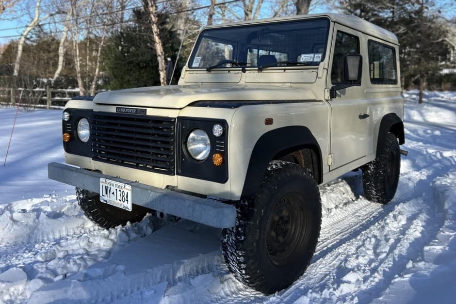1984 Land Rover 90 / Defender 90 (Euro Spec) sold for $35,750