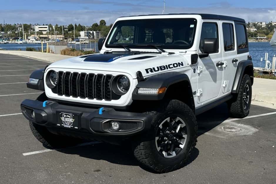 2024 Jeep Wrangler JL (2018+) sold for $23,750