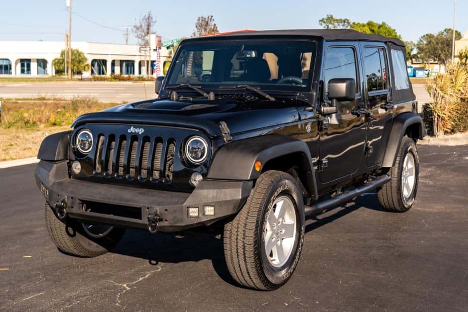 2018 Jeep Wrangler JK (2007-2018) sold for $12,300