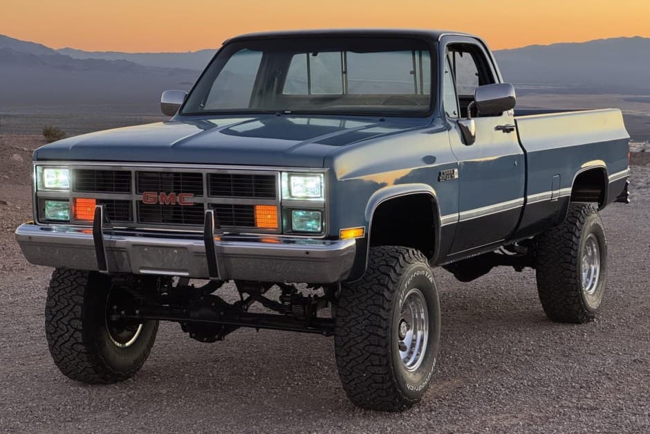 1983 GMC C/K 1973-1991 sold for $31,000