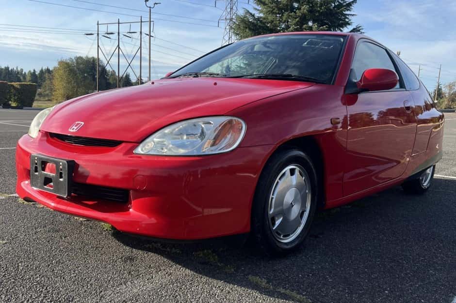 2000 Honda Insight sold for $7,600