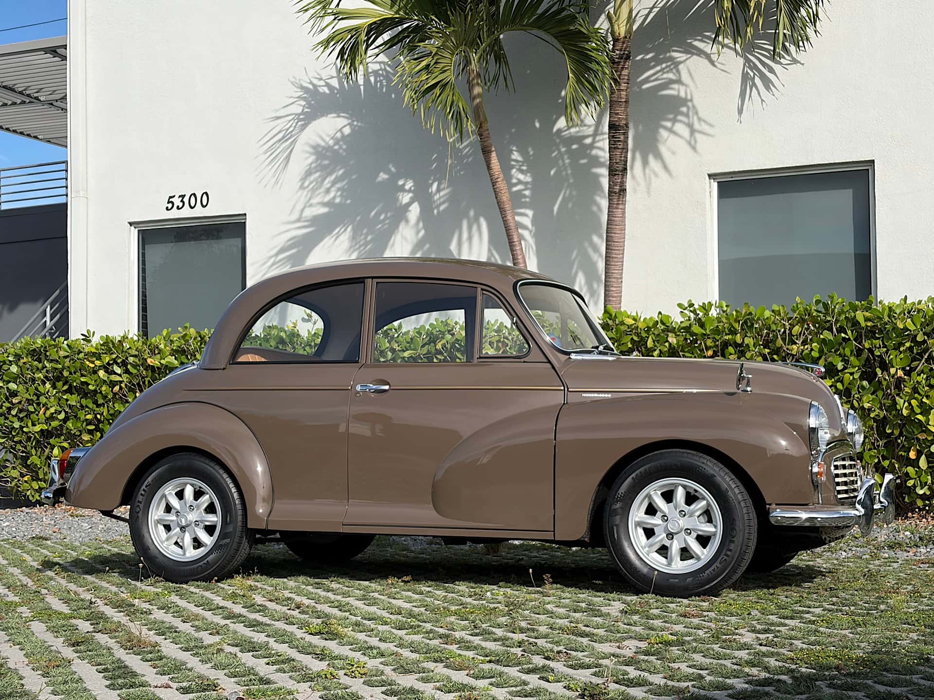 1967 Morris Minor sold for $9,517