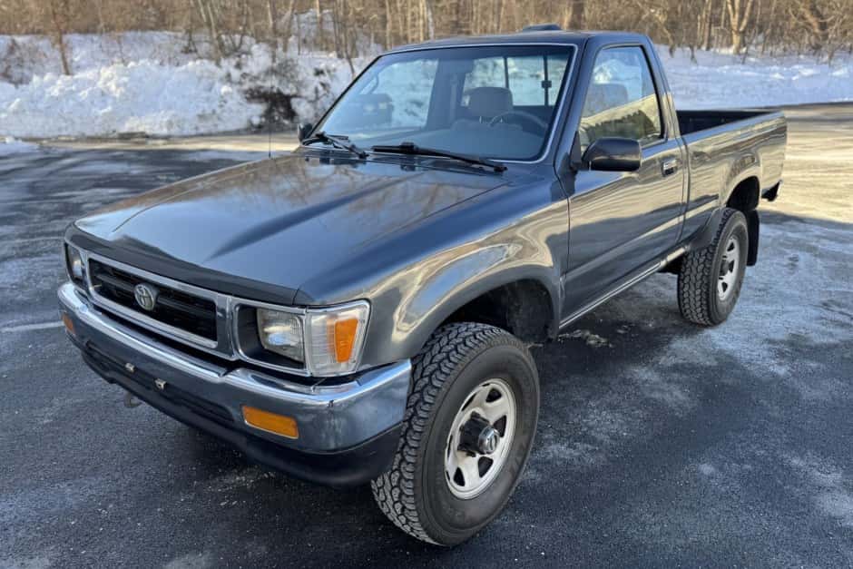 1994 Toyota Pickup (N80/90/100/110 1989-1997) sold for $15,650