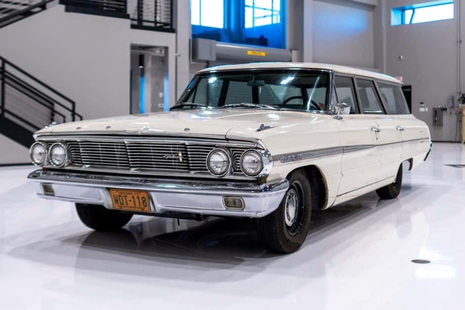 1964 Ford Country Sedan sold for $31,000