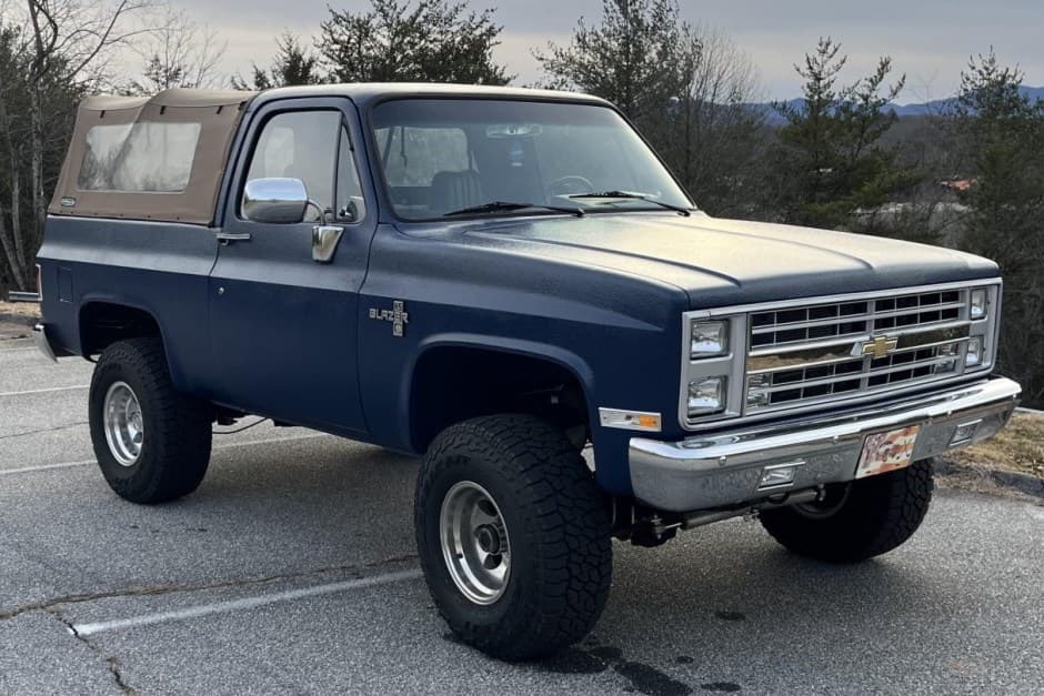 1986 Chevrolet K5 Blazer 1973-1991 sold for $18,250
