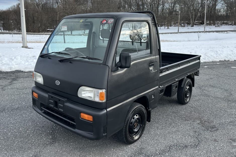 1998 Subaru Sambar sold for $10,300